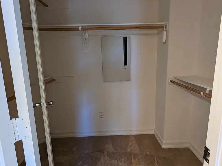 Walk in closet