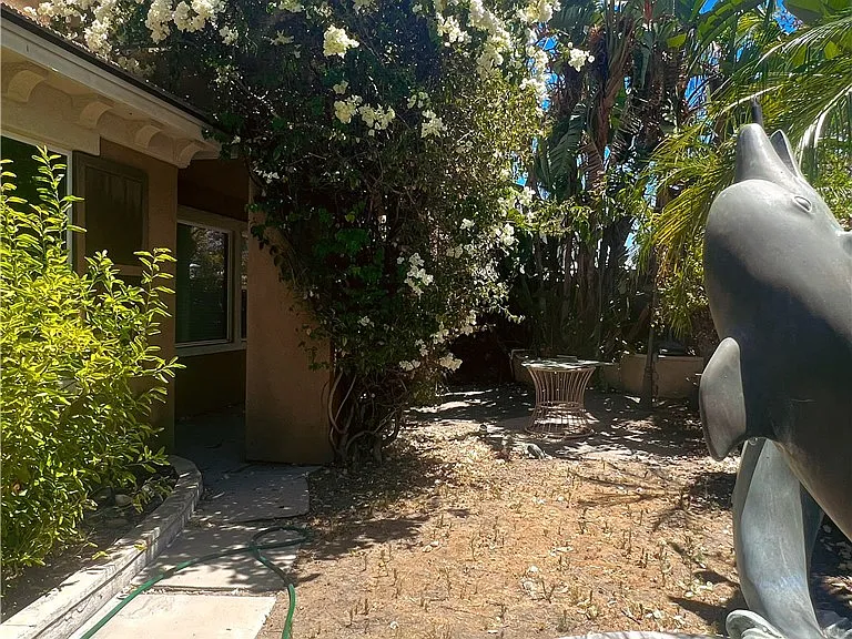 12583 Vintner Dr — Photo 23