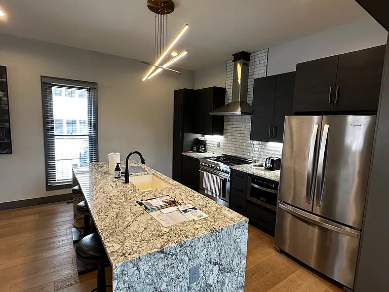 527 N. College Ave — Photo 1