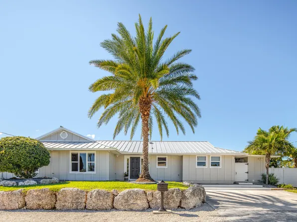 22 Calle Uno, East Rockland Key, FL 33040