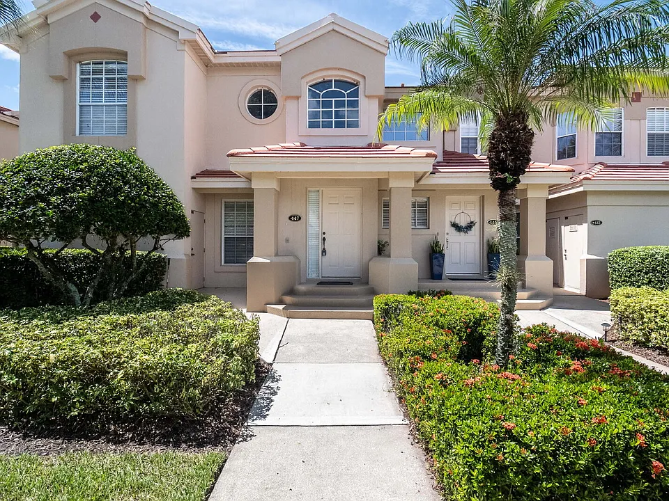 447 Enclave Pl