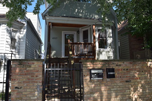 1st image of 4317 N Albany Ave #2