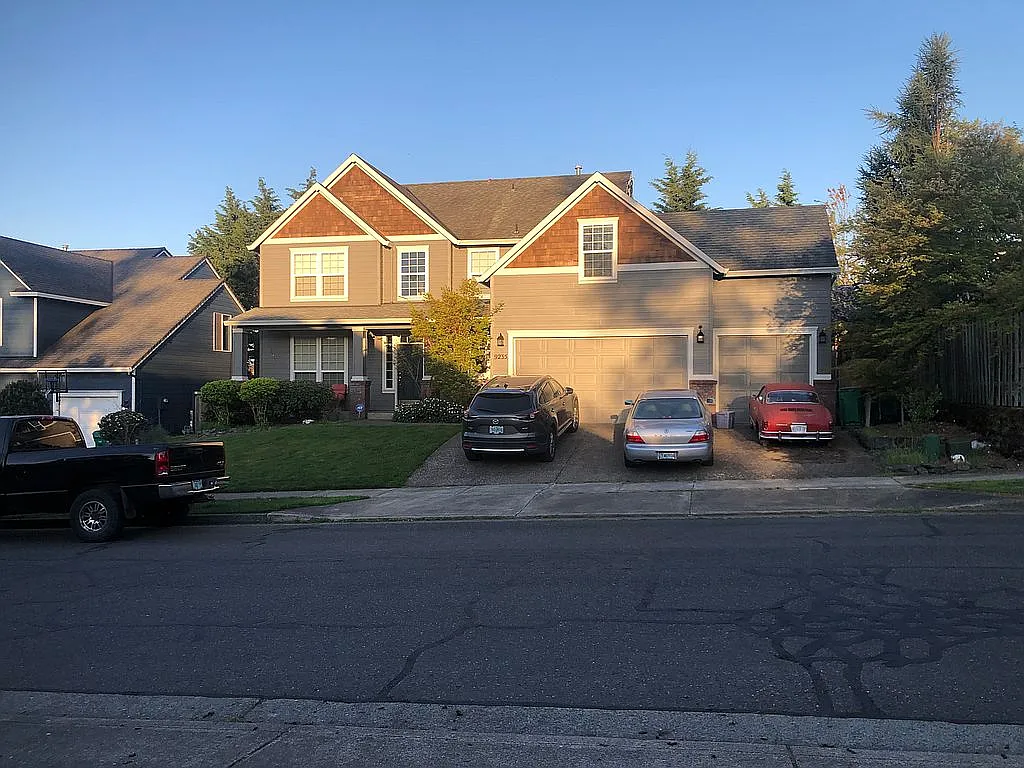 9235 SE Denali Dr photo 1