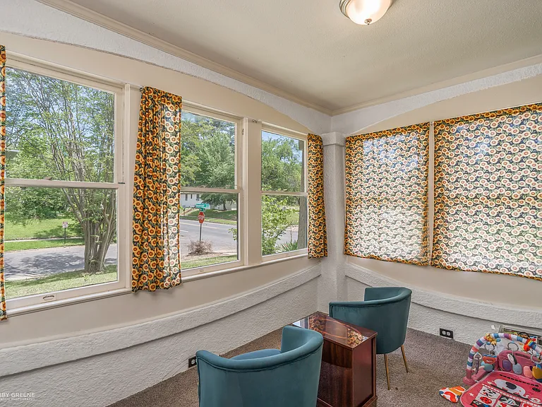 403 Boulevard St — Photo 25