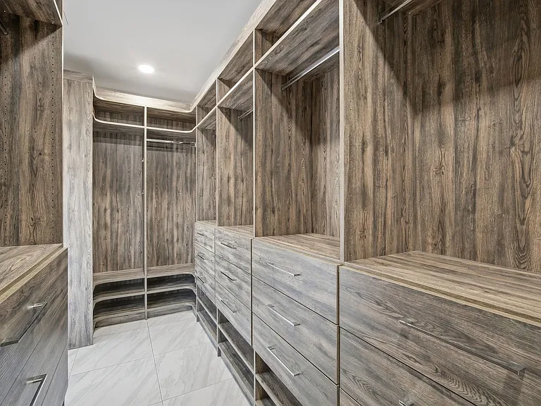 2418 W Palm Dr — Photo 31