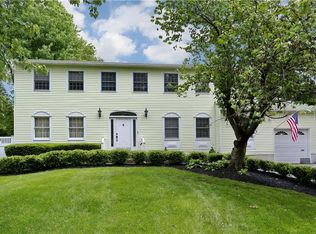 2 April Ct, Nanuet, NY 10954