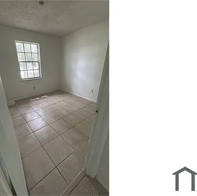 2493 SE Richmond St — Photo 4