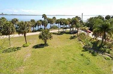 3rd image of 8600 S Indian River Dr