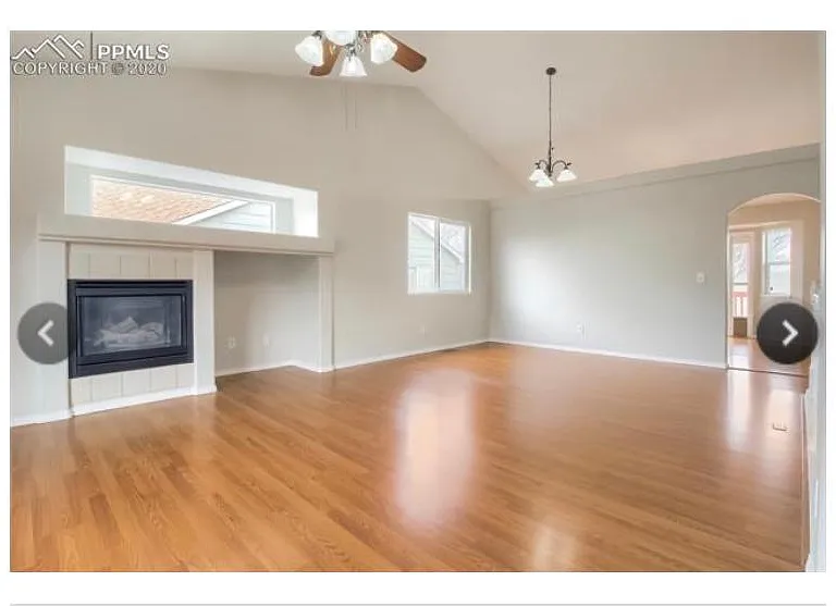 6976 Ketchum Dr — Photo 3