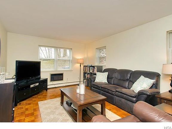 3rd image of 125 N Washington Ave APT 6