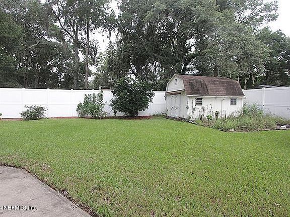 4th image of 1300 Tangerine Dr