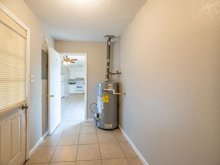 4203 Beckmont Dr-9_01072022