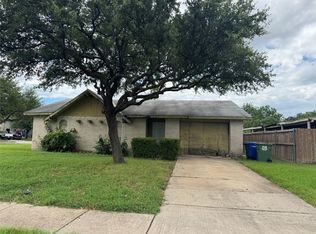 2124 Highbury Rd, Carrollton, TX 75007