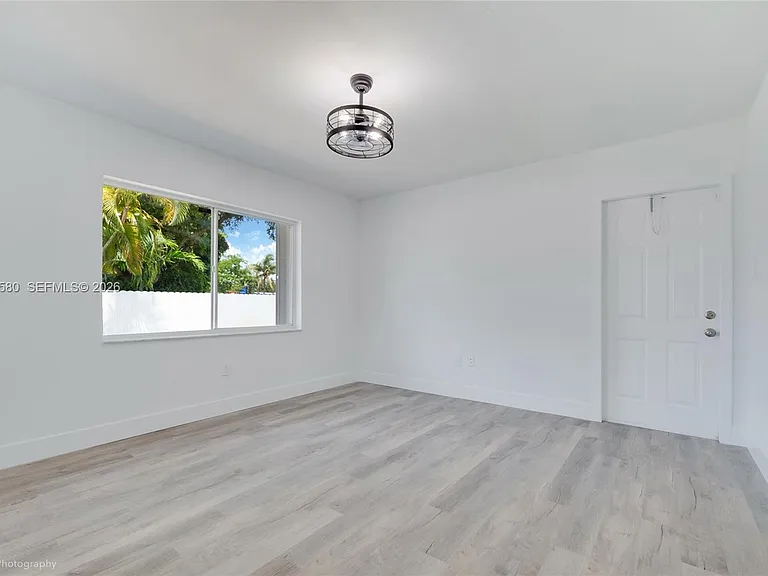 6250 SW 62nd Pl — Photo 13