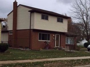 4619 Williams St, Wayne, MI 48184