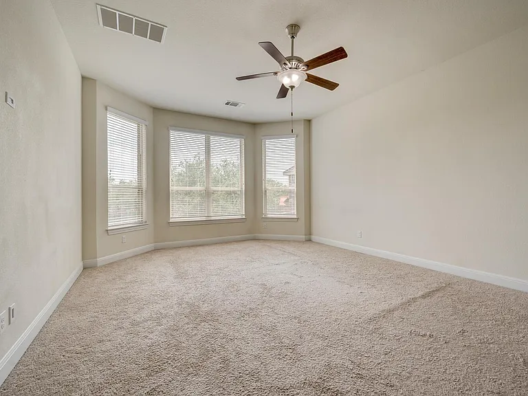845 Richardson Ln — Photo 19