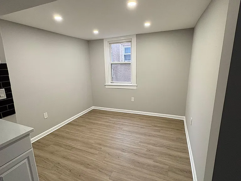 366 Mechanic St #2 — Photo 2
