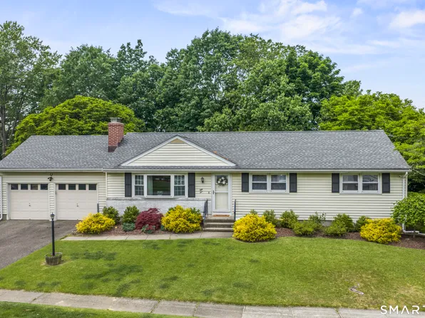 55 Ridgefield Drive, Stratford, CT 06614