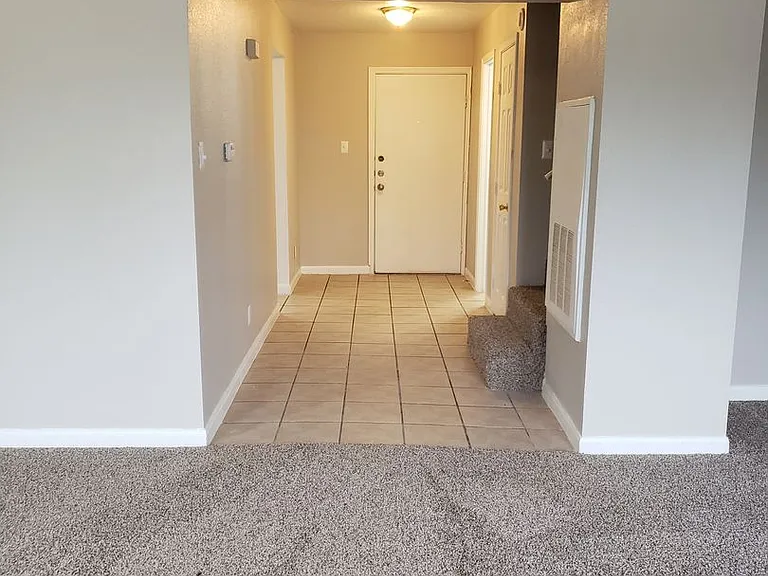Sunset Grove Apartments — Photo 21
