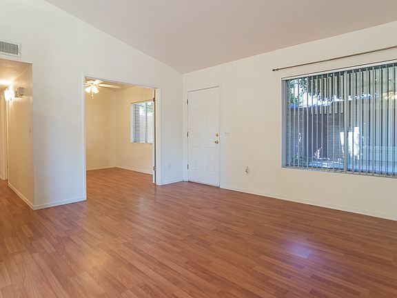 4th image of 108 W Concorda Dr APT 102