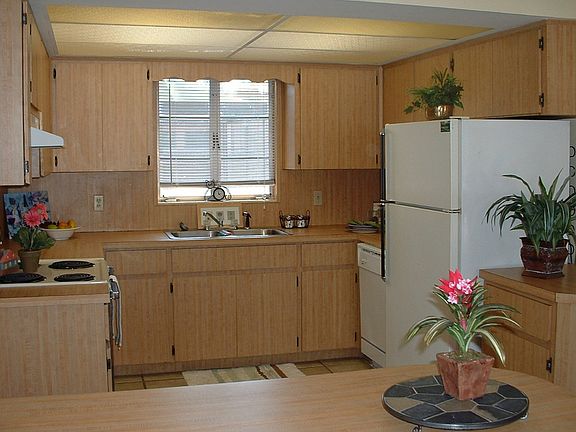 4th image of 1471 Admiral Woodson Ln