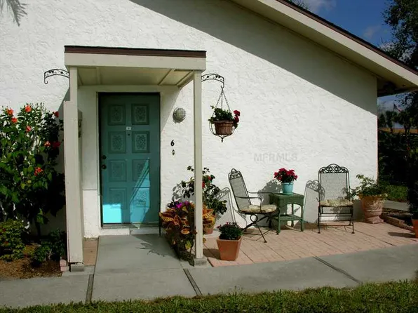 1023 Capri Isles Blvd APT 6, Venice, FL 34292