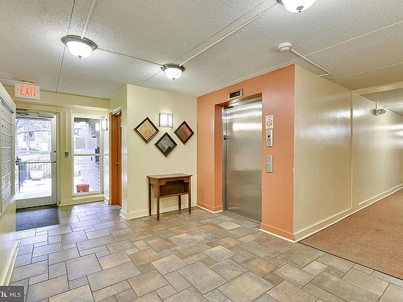 5th image of 60 S Van Dorn St APT 210