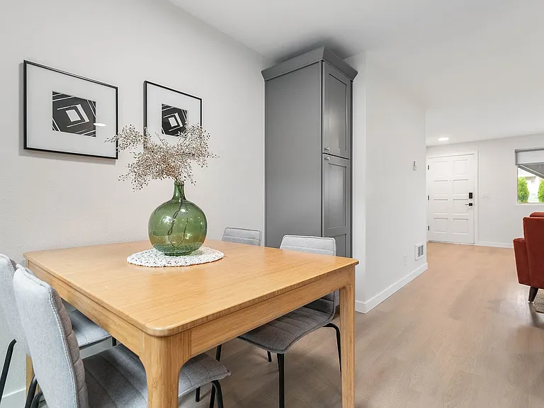TE1416 — Photo 24