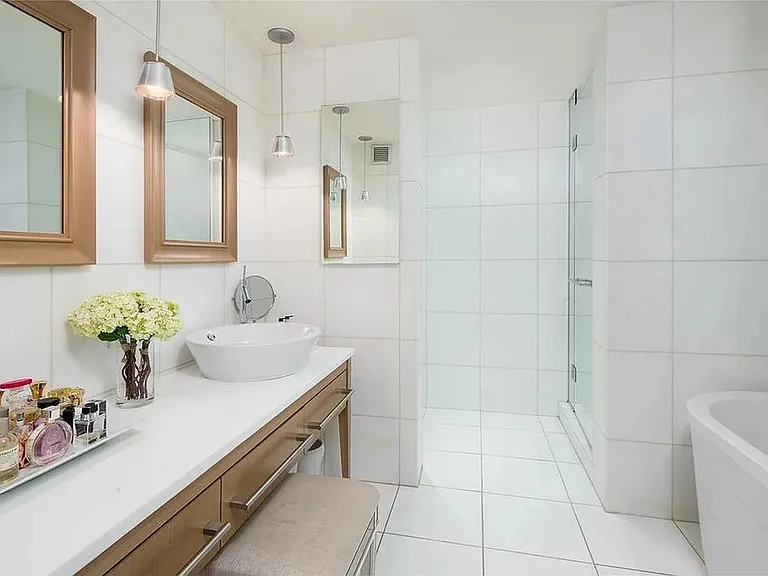 340 E 23rd St #5H — Photo 4