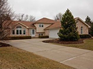 1246 Coleridge Ct, Woodridge, IL