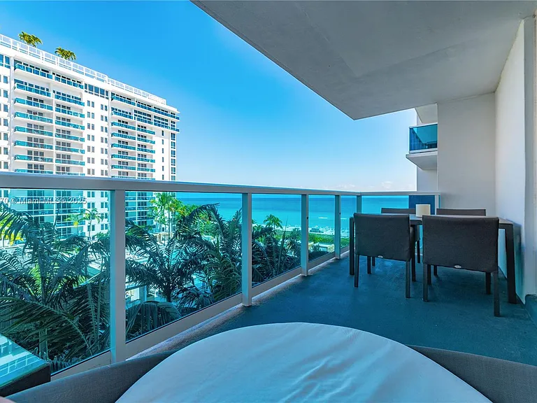 2301 Collins Ave #716 — Photo 9