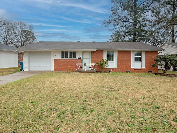 2nd image of 213 Donna Dr