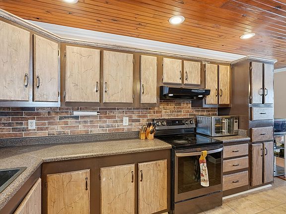 4th image of 139 Beeny Rd