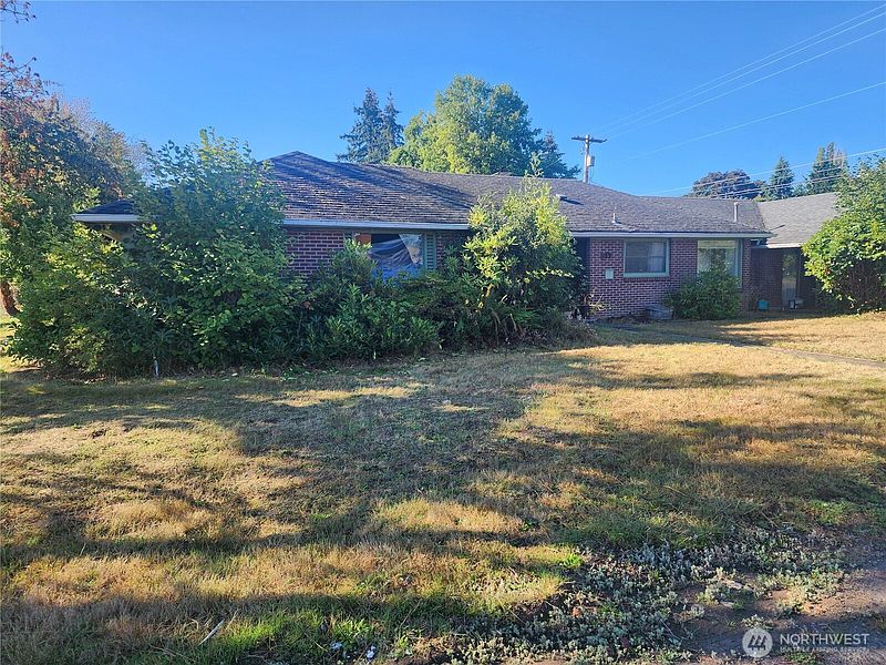 2nd image of 1617 SW Grandview Avenue