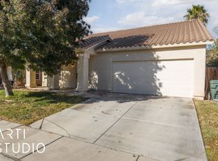 925 Rivers Bend Dr, Mesquite, NV 89027