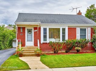 7065 W Keeney St, Niles, IL