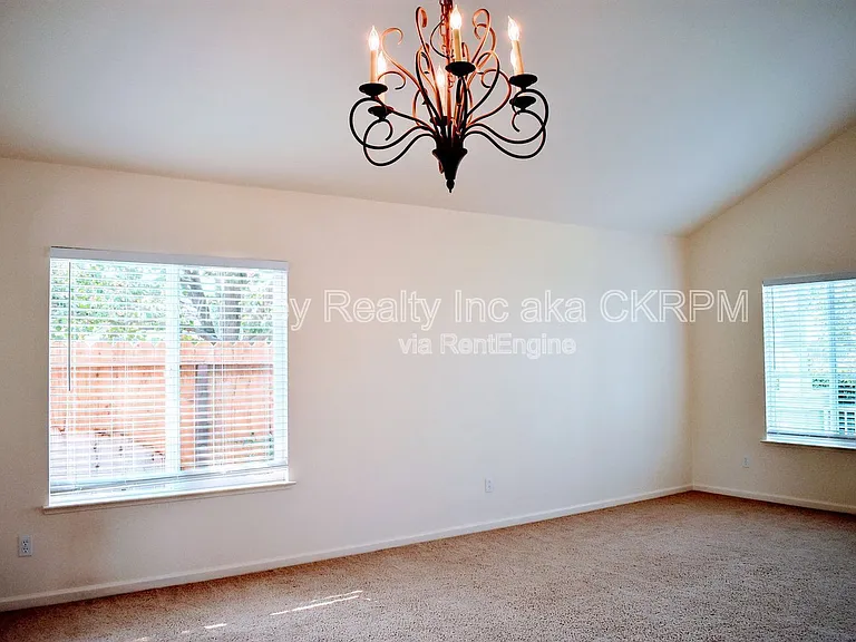 767 Bishop St — Photo 8