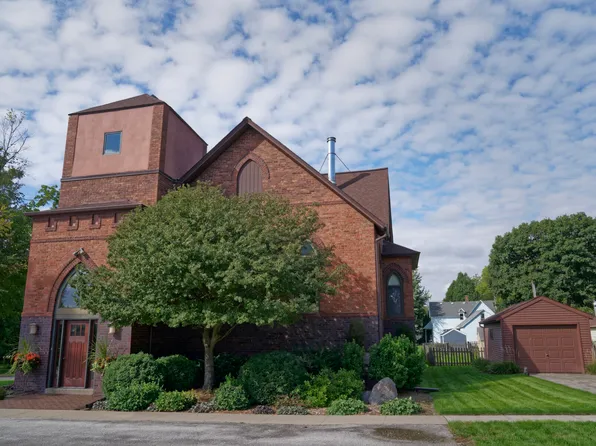 120 SE 3rd St, Ogden, IA 50212