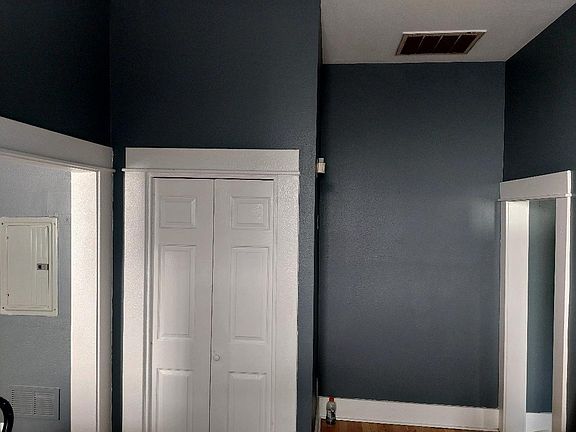 4th image of 514 E 31st St #514