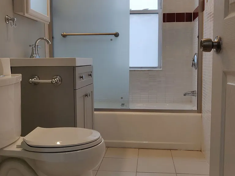 32 Boulevard Ter #1 — Photo 16