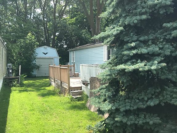 3rd image of 6934 Bickett Blvd