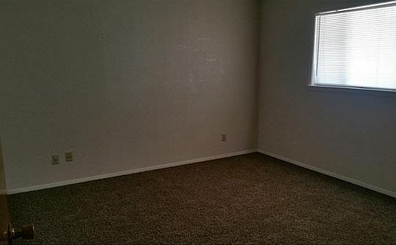 3rd image of 1224 Kentucky St