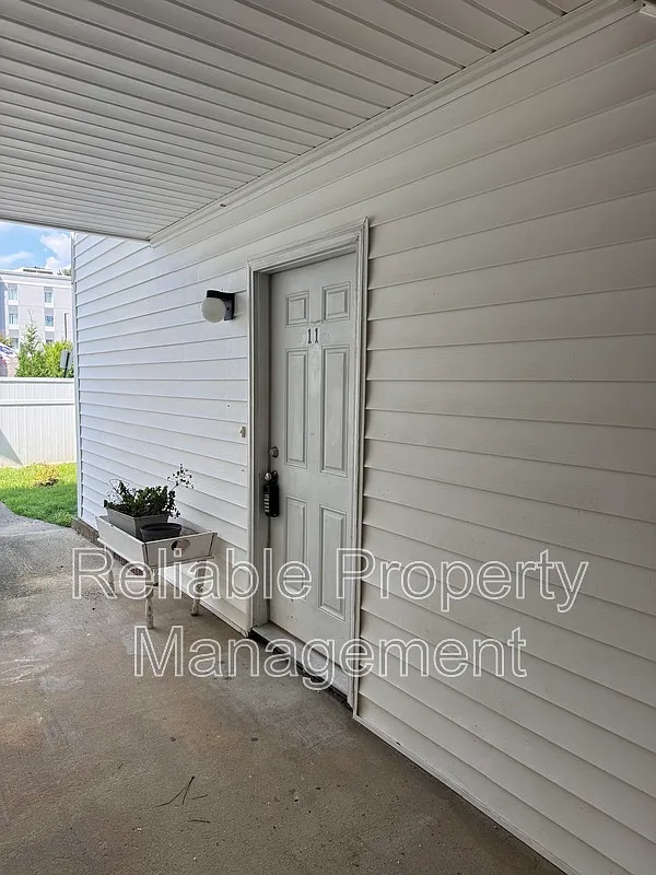 2 bed, 2.0 bath, $1,200 — Photo 2