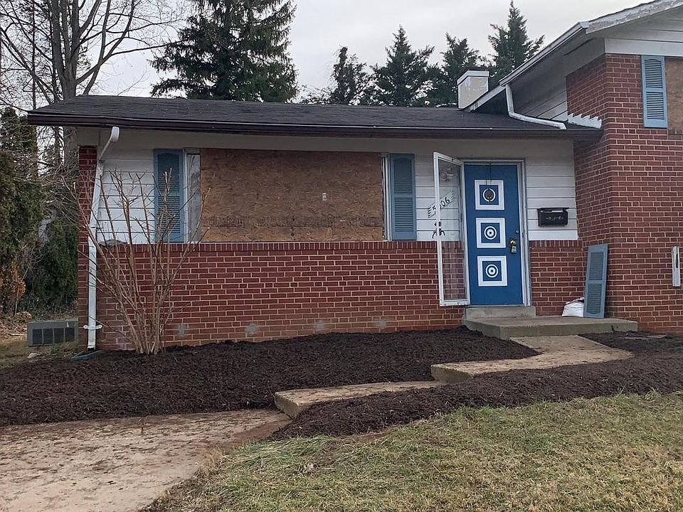 2nd image of 5006 Aspen Hill Rd