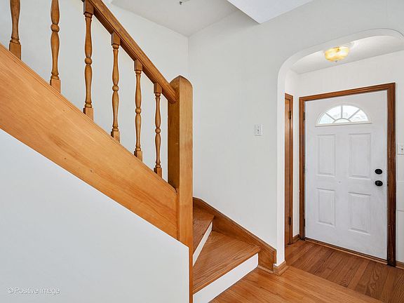 3rd image of 804 47th St