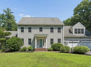 13 Country Club Rd, Sterling, MA 01564