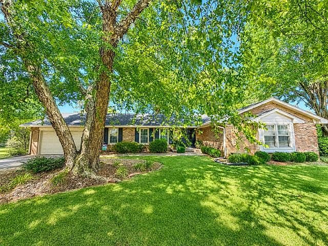 1st image of 1704 Barnard Way