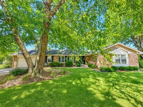 1704 Barnard Way, Bowling Green, KY 42103