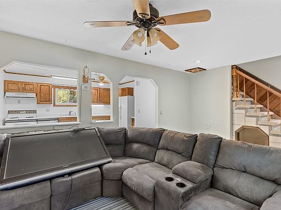 4th image of 40475 Haven Place