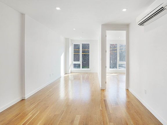 5th image of 138-25 Barclay Ave #603